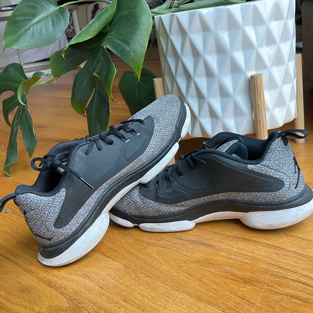 🖤 mens Jordan sneakers🖤